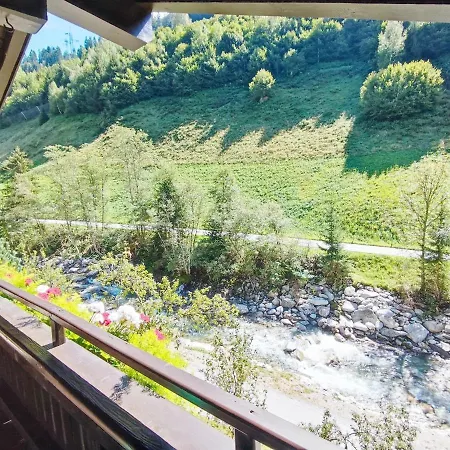 In Tirol By Zillertal Slopes *